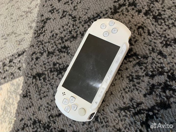 Sony PSP e 1008 прошитая