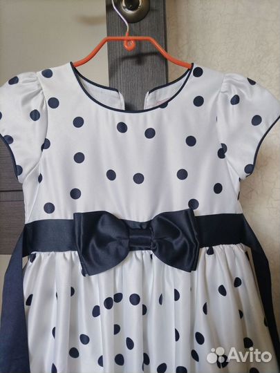 Платье праздничное