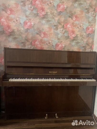 Пианино Petrof