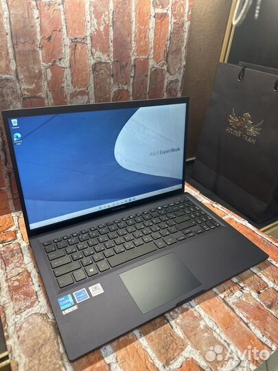 Ноутбук asus