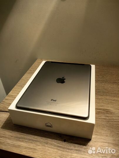 Планшет iPad air 128