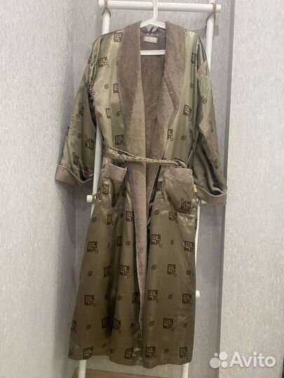 Шелковый халат мужской