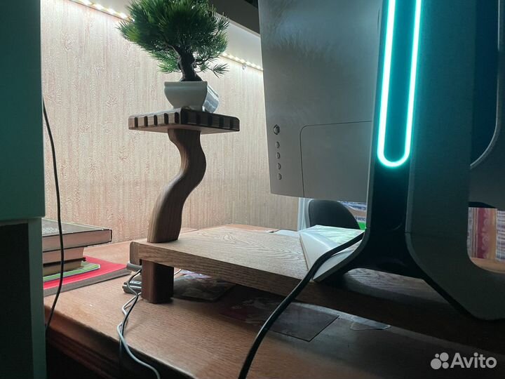 Консоль под монитор