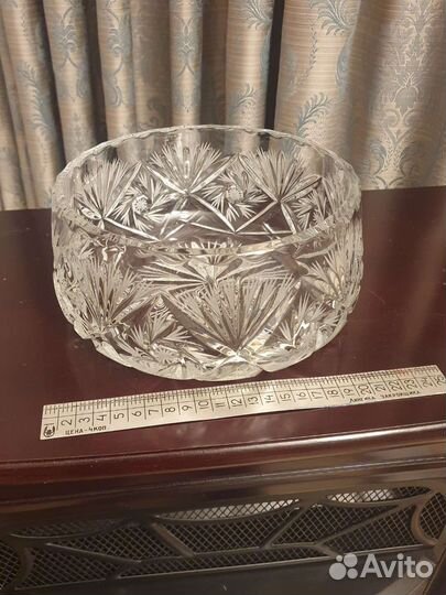 Посуда, вазы, фужеры