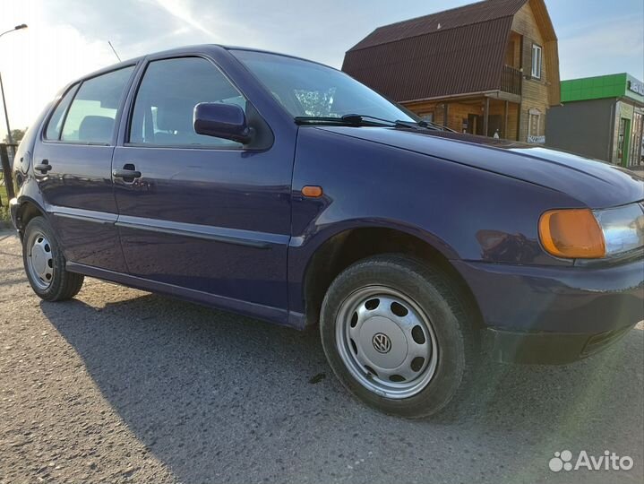 Volkswagen Polo 1.0 МТ, 1998, 333 000 км