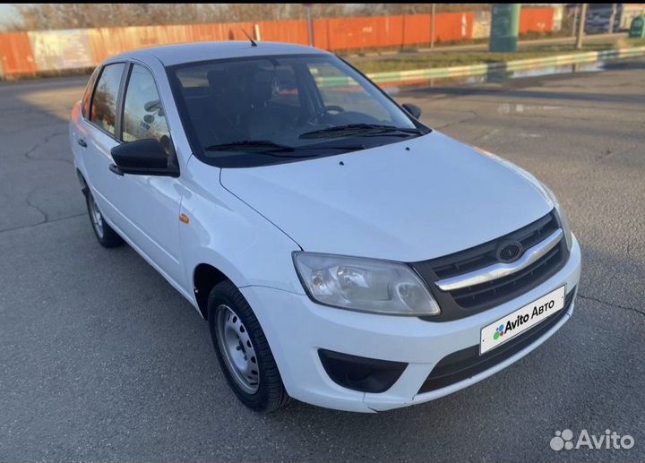 LADA Granta 1.6 МТ, 2017, 295 000 км