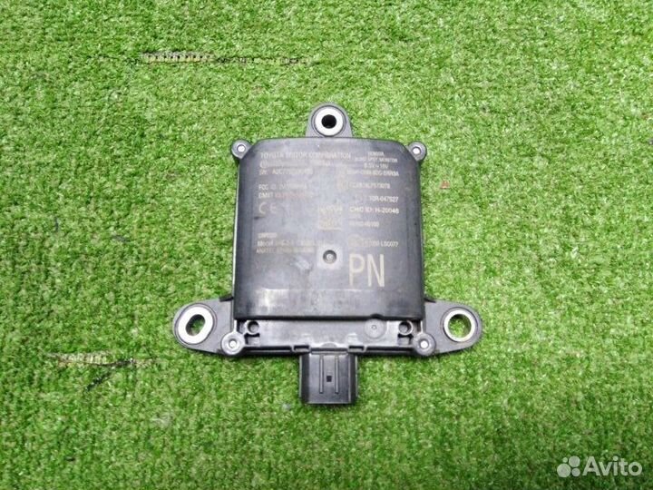 Датчик слепых зон Toyota Land Cruiser Prado KDJ150