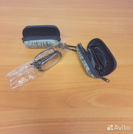 Очки складные в футляре