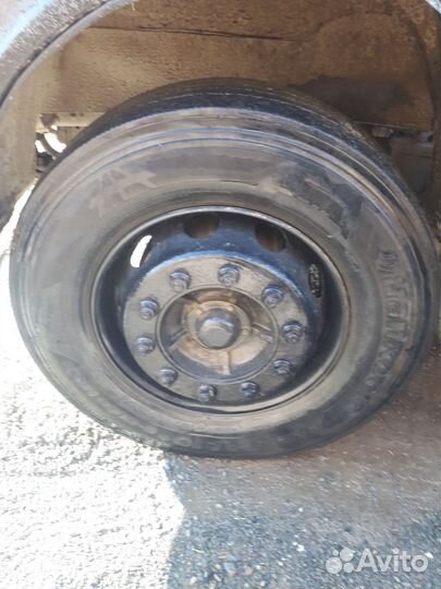 Грузовые шины б/у 315 70 22,5