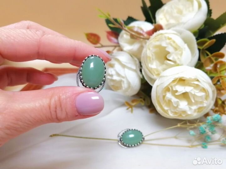 Серьги бижутерия с нефритом