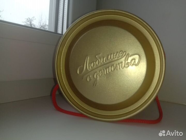 Коробка (тубус) для подарочных новогодних конфет