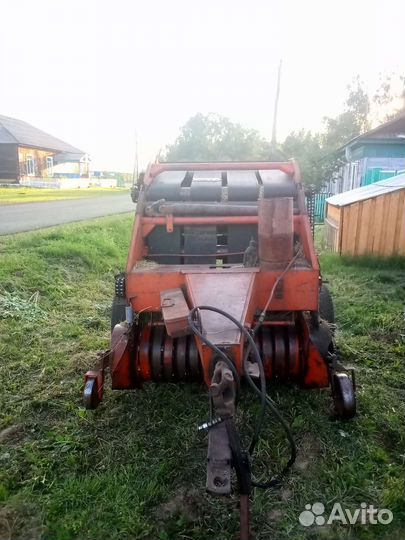 Пресс-подборщик Рязанский комбайновый завод ПР-200, 1993