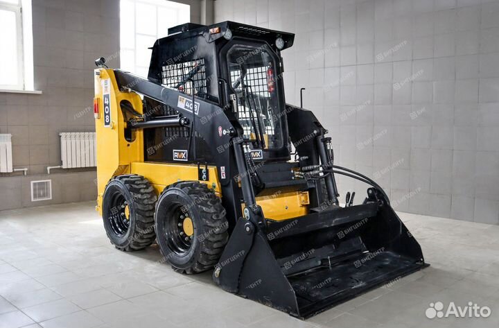 Мини-погрузчик Runmax ST408, 2023