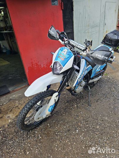 Avantis Dakar 250 twin cam