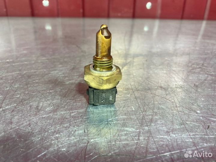 Датчик температуры Bmw 5 Series E60 M54B30 2003