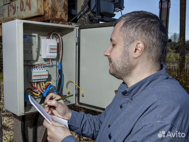 Штробление стен и потолка, проводка