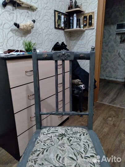 Столик,и стул новодел(старина)