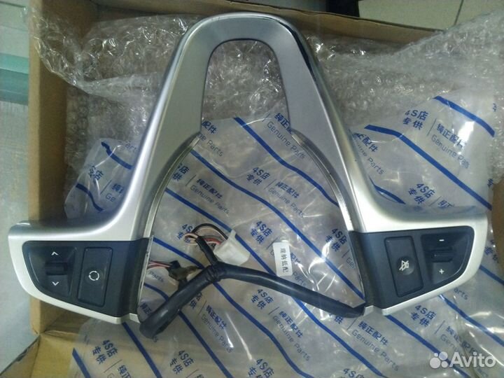 Кнопки на руль hyundai solaris 1, 2014г. оригинал