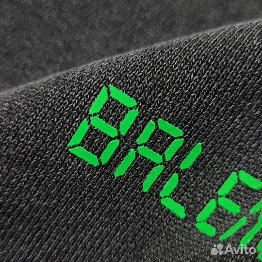 Шорты Balenciaga Green Number Logo