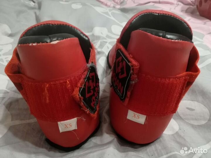 Тхэквондо шлем и футы детские