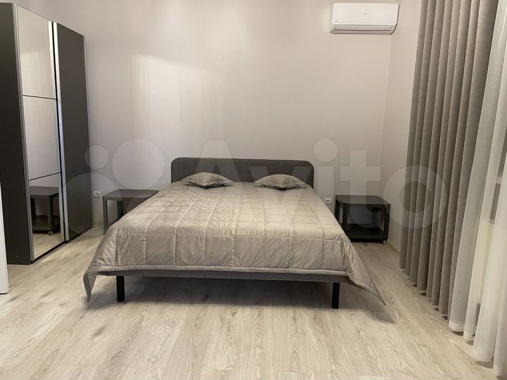 1-к. квартира, 43 м², 1/5 эт.