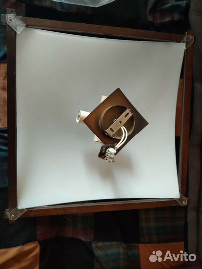 Светильник потолочный