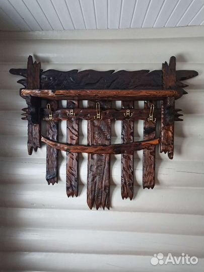 Вешалка в деревенском стиле