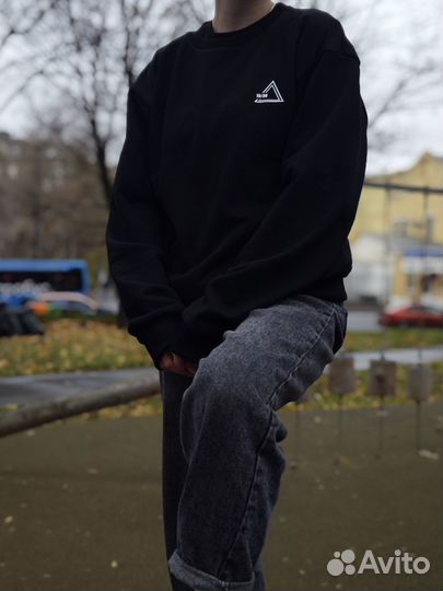 Свитшот базовый 19/36. Унисекс - 48 (M). Черный