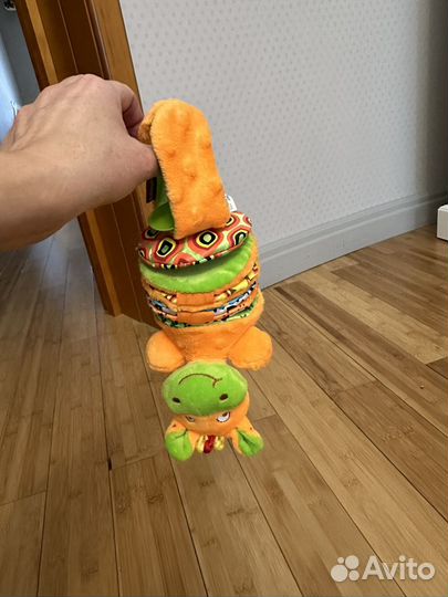 Подвесная игрука развивающая
