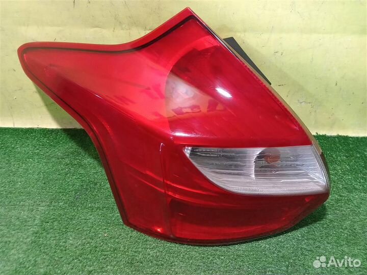 Фонарь задний левый Ford Focus III 2011