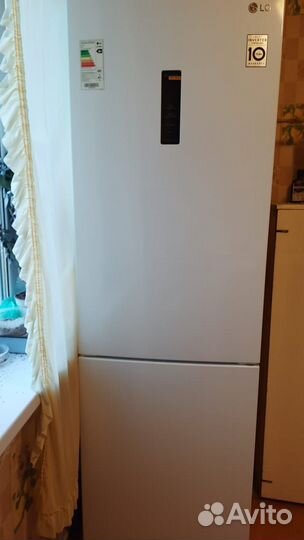 Холодильник LG