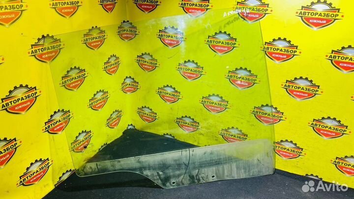 Стекло двери задней правой Ssang Yong Actyon Sport