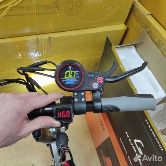 Электросамокат новый