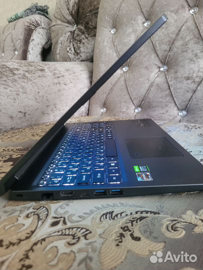 Игровой ноутбук Acer Aspire 7