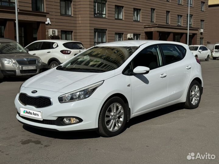 Kia Ceed 1.6 AT, 2014, 111 700 км