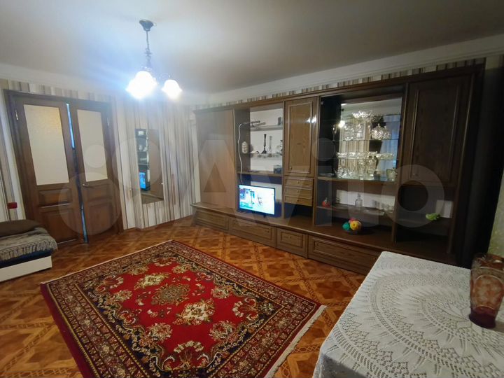 2-к. квартира, 55 м², 2/2 эт.