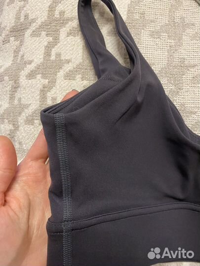 Спортивные вещи леггинсы шорты топ