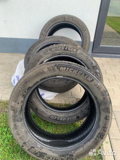 Michelin Pilot Alpin 5 SUV 235/55 R19