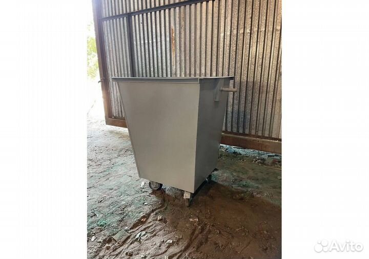 Мусорный контейнер