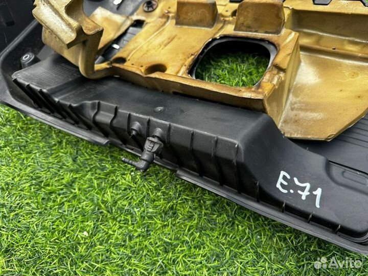 Накладка декоративная на двигатель Bmw X6 E71