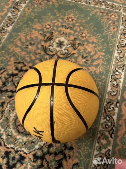 Баскетбольный мяч 3