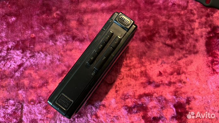 Кассетный плеер sanyo M-1018