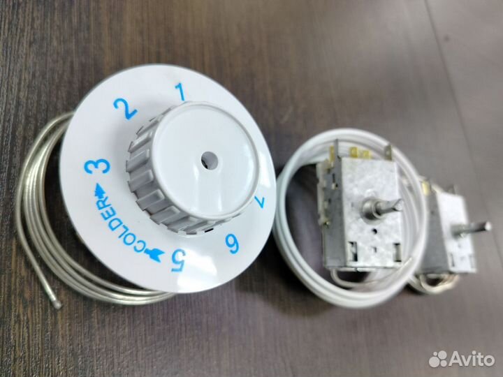 Запчасти на холодильник новые