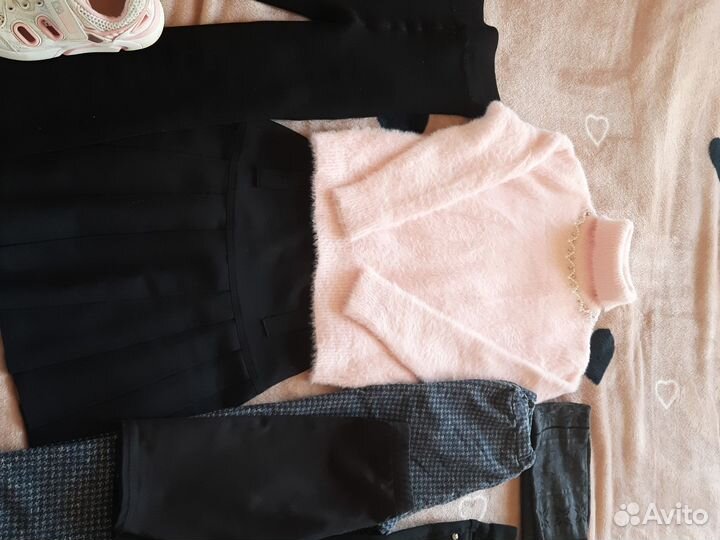 Школьные вещи и обувь