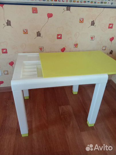Детский столик