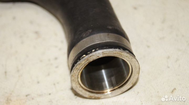 Патрубок на интеркуллер RH BMW 550i GT F07