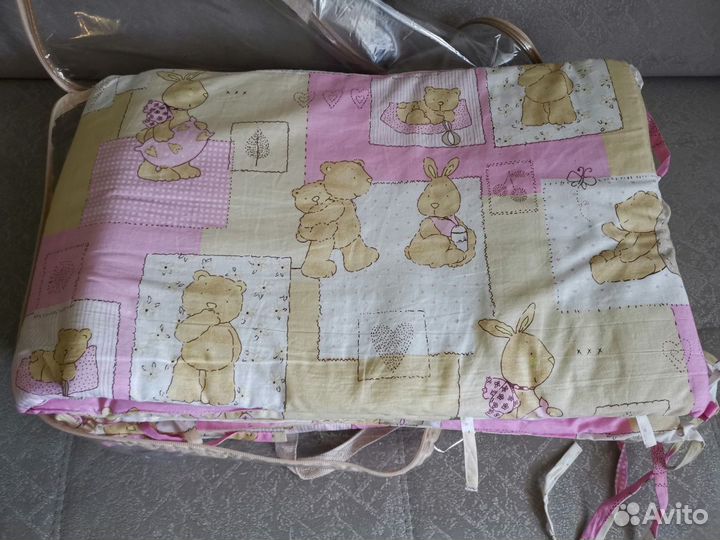 Бортик для детской кроватки