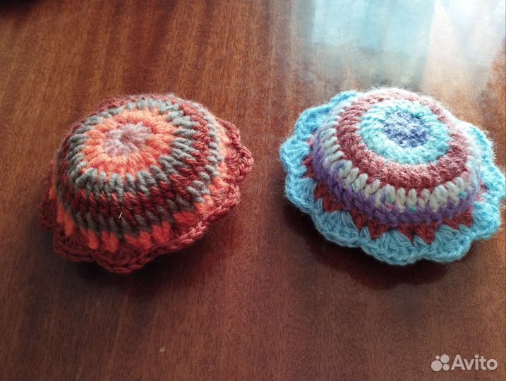 Игольница вязаная