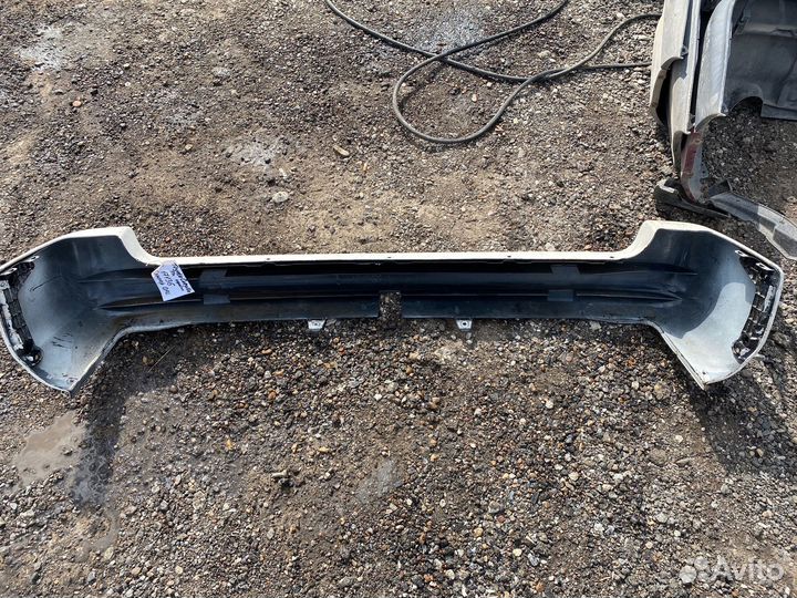 Бампер задний Toyota Corolla 1993г