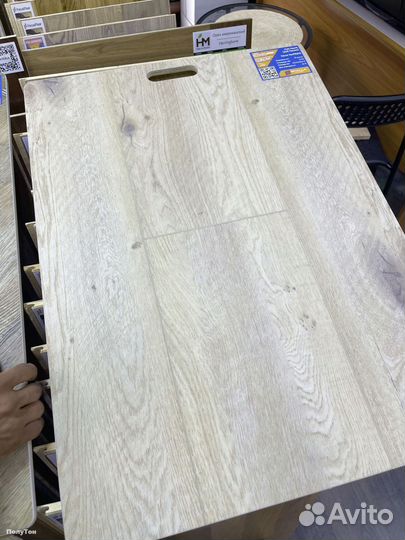 Кварц виниловый ламинат